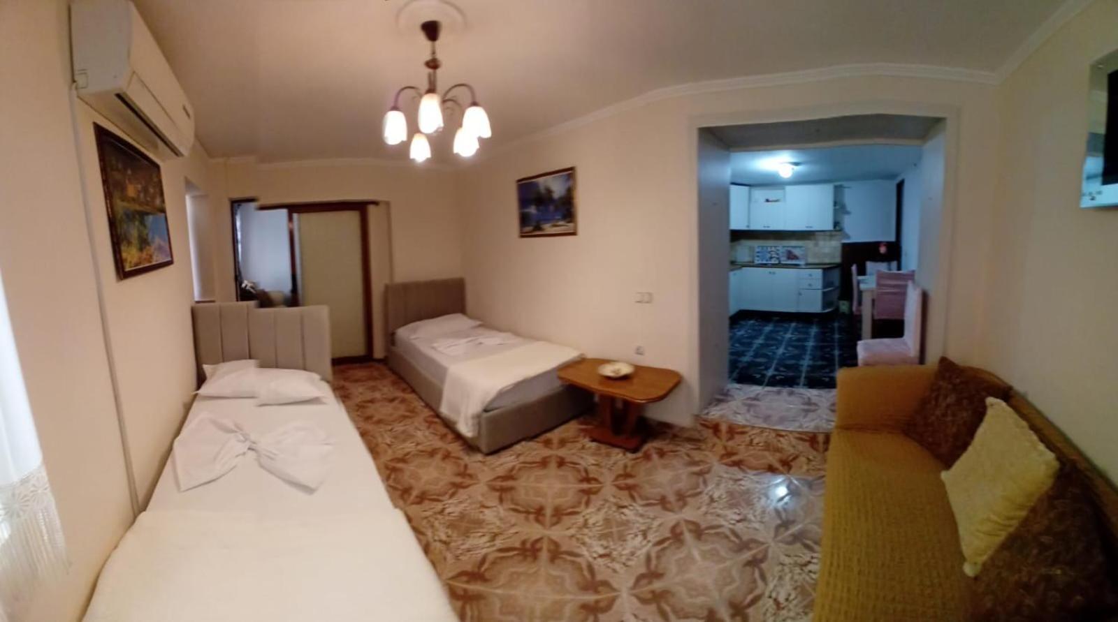 Gogo'S Sea Side Apartment Sarandë Exterior foto